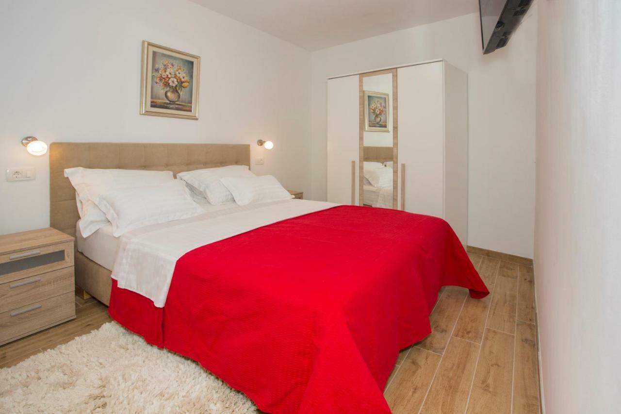 Apartment Lenka- Split Exterior photo