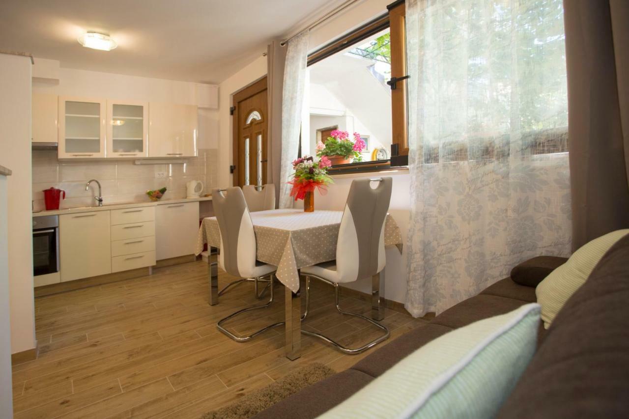 Apartment Lenka- Split Exterior photo
